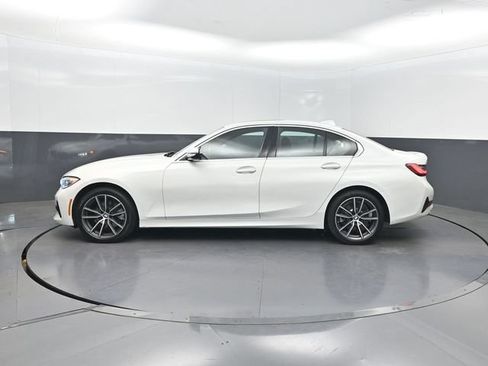 Used 2021 BMW 330i xDrive Sedan AWD/4WD image 2