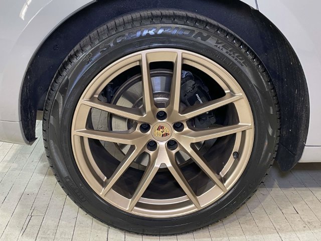 Certified 2023 Porsche Macan S AWD/4WD image 12