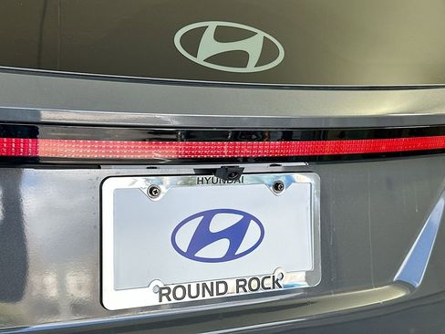 New 2026 Hyundai Tucson Limited image 22