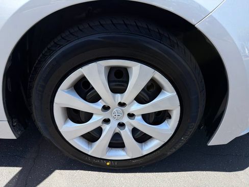 Used 2024 Toyota Corolla LE FWD image 8