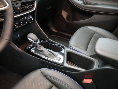 Certified 2025 Buick Encore GX Sport Touring w/ Experience Buick Package AWD/4WD image 8