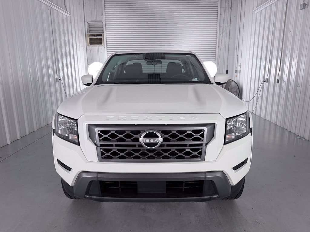 Used 2024 Nissan Frontier SV w/ Technology Package RWD image 2