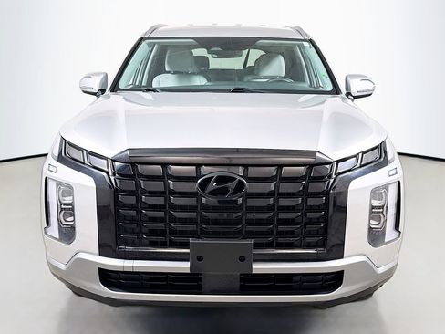 Used 2025 Hyundai Palisade SEL FWD image 2