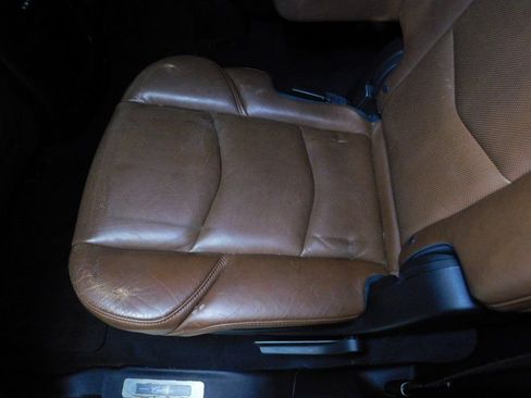 Used 2015 Cadillac Escalade Luxury image 74