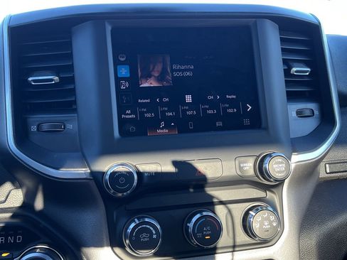 Used 2024 RAM 2500 Big Horn w/ Bed Utility Group image 4