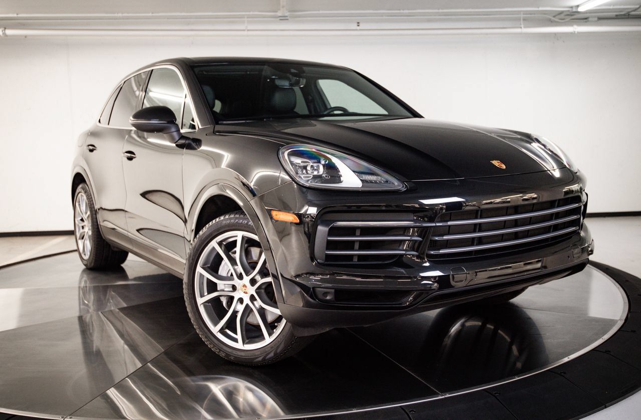 Certified 2023 Porsche Cayenne AWD/4WD image 8