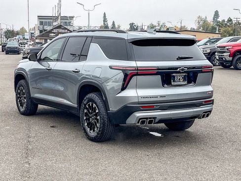 New 2026 Chevrolet Traverse Z71 w/ Enhanced Driving Package image 2