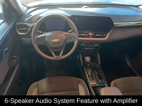 Used 2025 Chevrolet TrailBlazer LT AWD/4WD image 4