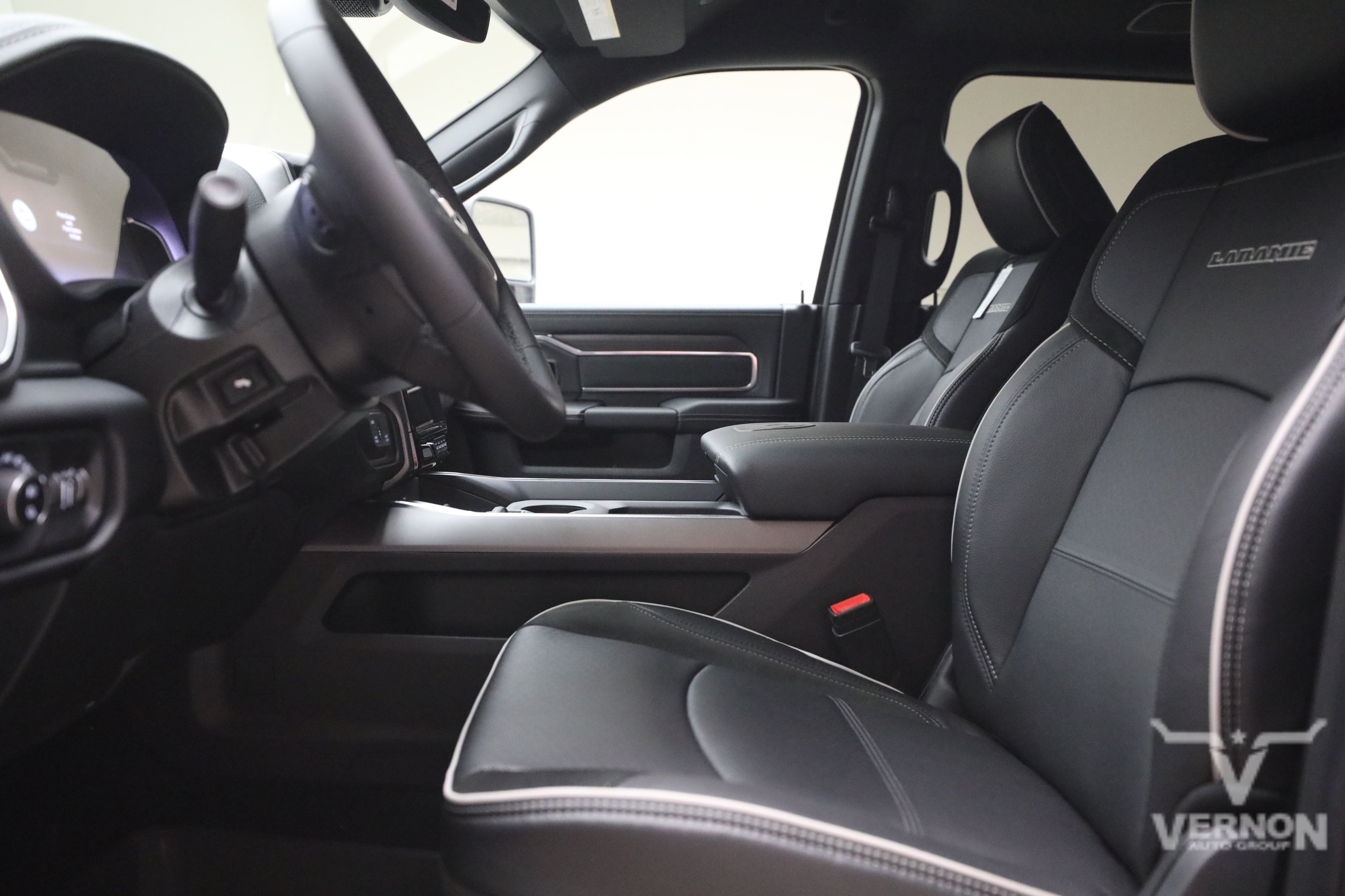 New 2027 RAM 3500 Laramie AWD/4WD image 10