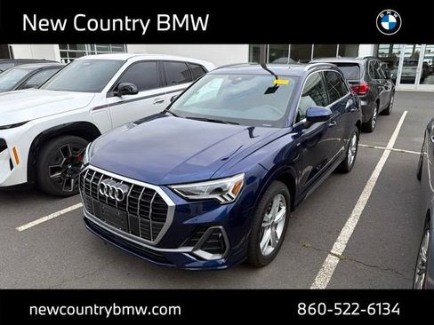 Used 2022 Audi Q3 2.0T Premium Plus w/ Premium Plus Package AWD/4WD image 3