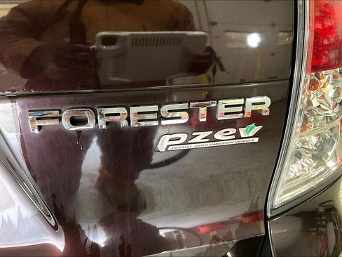 Used 2013 Subaru Forester 2.5X Premium image 24