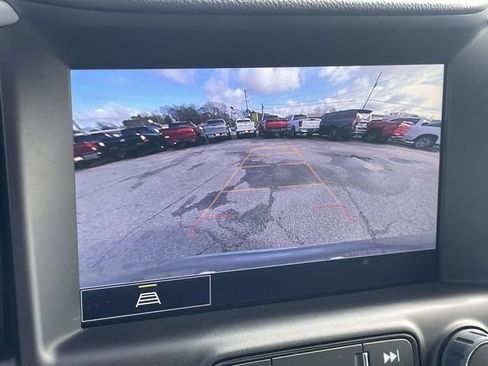 Used 2024 GMC Terrain AT4 w/ Infotainment Package II image 20