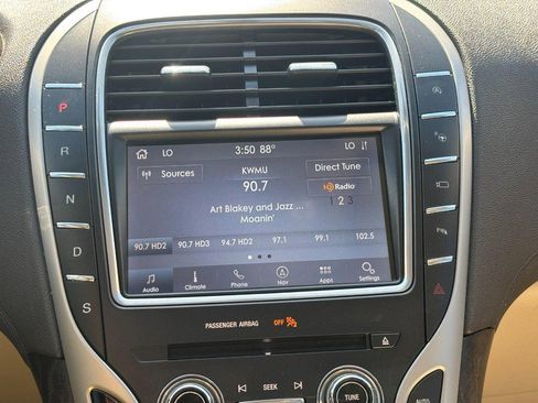 Certified 2020 Lincoln Nautilus Reserve FWD image 18