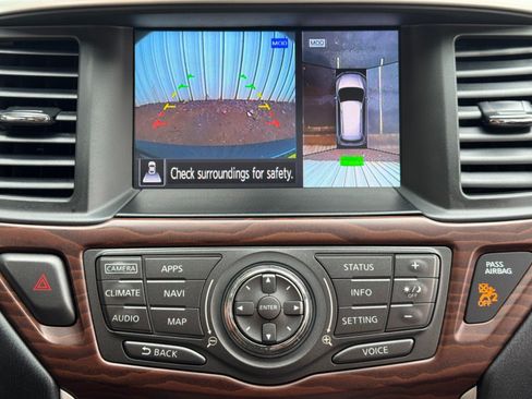 Used 2017 Nissan Pathfinder Platinum AWD/4WD image 28