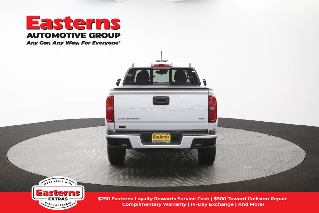 Used 2022 Chevrolet Colorado LT w/ Luxury Package AWD/4WD image 40