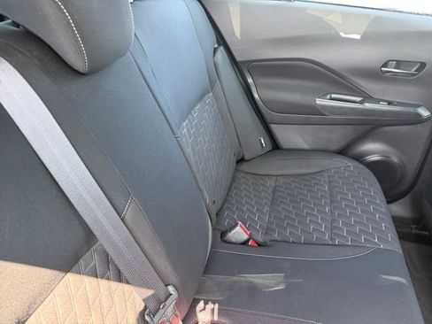 Used 2023 Nissan Kicks SV FWD image 12