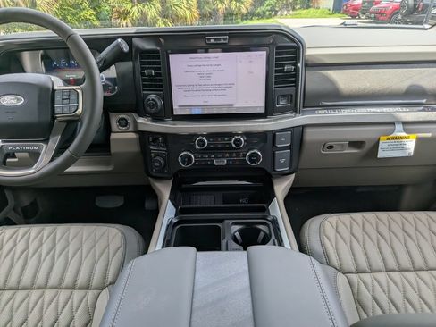 New 2026 Ford F350 Platinum w/ Platinum Plus Package AWD/4WD image 15