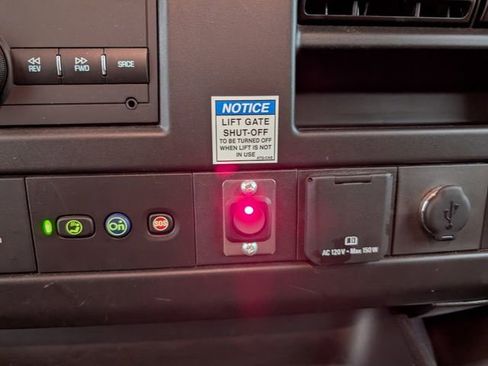 Used 2022 Chevrolet Express 3500 w/ Power Convenience Package image 16