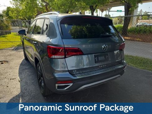 Used 2023 Volkswagen Taos SE w/ Panoramic Sunroof Package FWD image 4