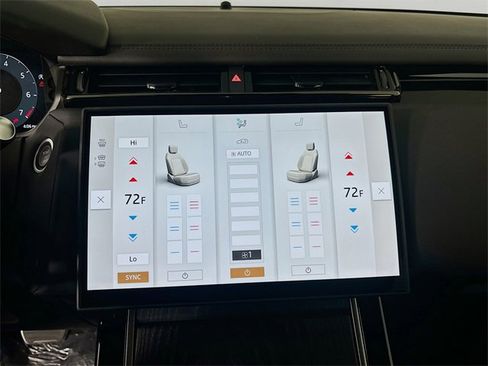 New 2026 Land Rover Range Rover Velar Dynamic SE image 17