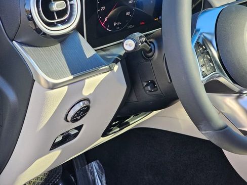 New 2026 Mercedes-Benz GLC 300 4MATIC image 16