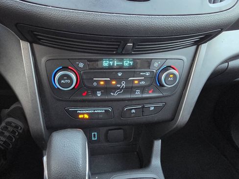 Used 2018 Ford Escape SE FWD image 19