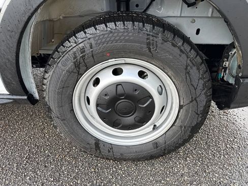 New 2026 Ford Transit 250 148 High Roof RWD image 10