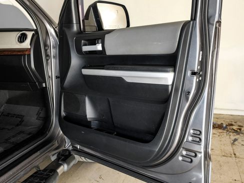 Used 2015 Toyota Tundra Limited w/ TRD Off Road Package image 44