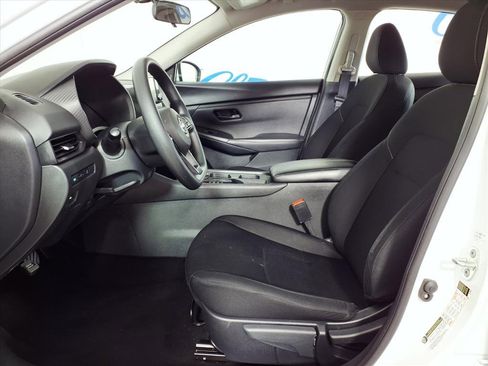 Used 2024 Nissan Sentra S image 9