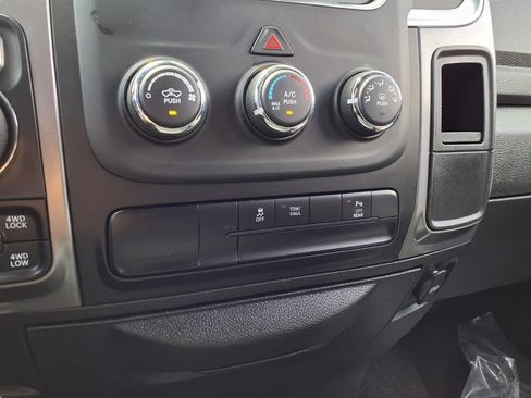 Used 2024 RAM 1500 Warlock AWD/4WD image 9
