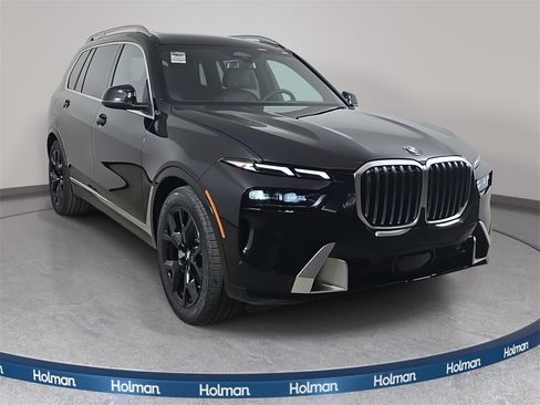 New 2026 BMW X7 xDrive40i image 3