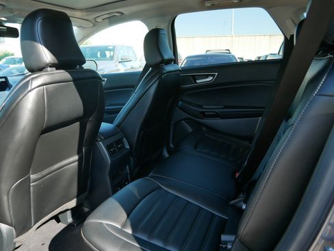 Used 2021 Ford Edge SEL w/ Convenience Package image 14