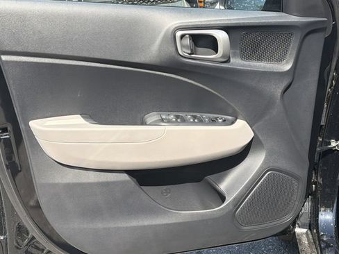 New 2026 Hyundai Venue SEL FWD image 10