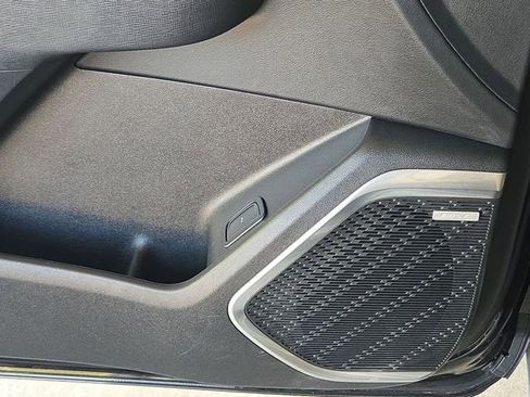 Used 2025 Buick Enclave Preferred image 21