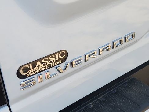 New 2026 Chevrolet Silverado 2500 High Country w/ High Country Premium Package AWD/4WD image 9