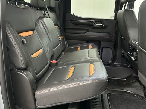 Used 2024 GMC Sierra 1500 AT4 w/ Technology Package image 41