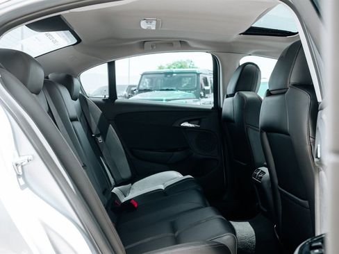Used 2017 Chevrolet SS RWD image 48