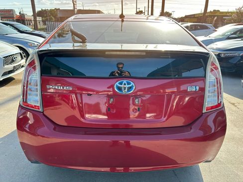 Used 2012 Toyota Prius Three w/ Solar Roof Pkg FWD image 4