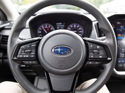 Used 2024 Subaru Crosstrek 2.0i Premium image 10