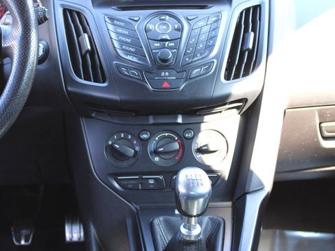 Used 2014 Ford Focus ST image 13
