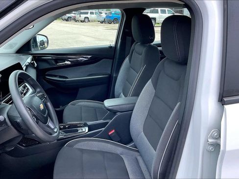 Used 2024 Chevrolet TrailBlazer LS w/ LS Confidence Package FWD image 18