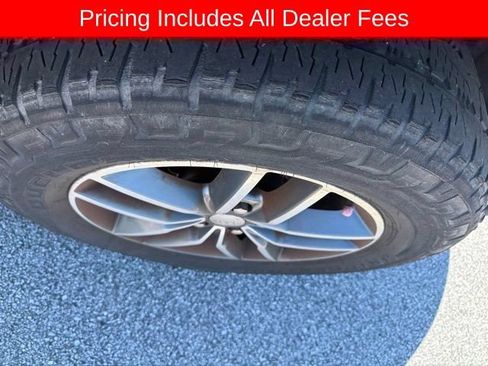 Used 2017 Jeep Grand Cherokee Limited AWD/4WD image 16