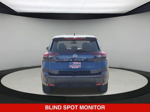 Used 2024 Nissan Rogue SV AWD/4WD image 5