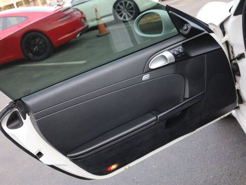 Used 2011 Porsche Cayman RWD image 21