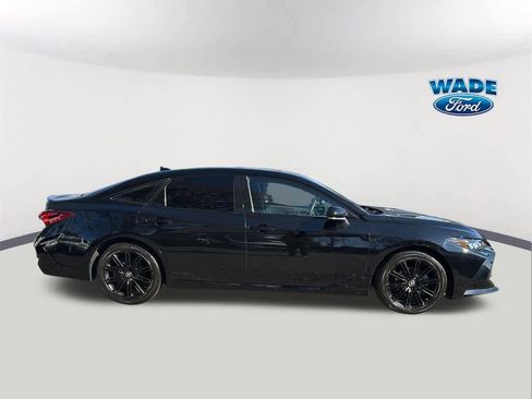 Used 2021 Toyota Avalon XSE image 4