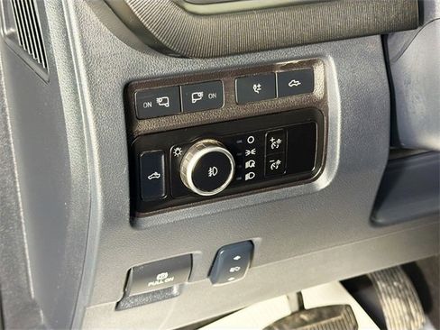 Used 2024 Ford F250 Platinum image 10