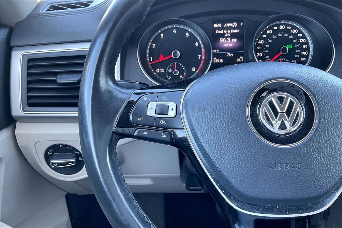 Used 2018 Volkswagen Atlas SE FWD image 18