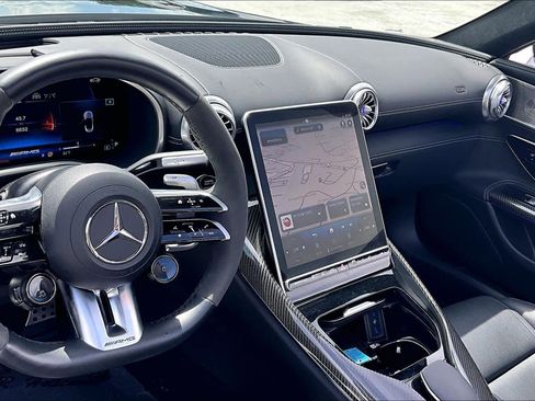 Used 2023 Mercedes-Benz SL 63 AMG 4MATIC w/ Driver Assistance Package image 6