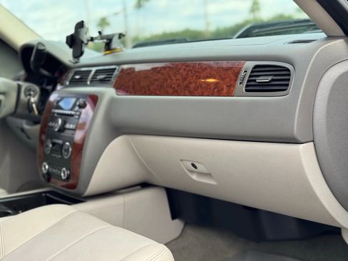 Used 2010 Chevrolet Silverado 2500 LTZ w/ Convenience Package image 42