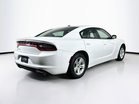Used 2022 Dodge Charger SXT w/ Leather Interior Group RWD image 9